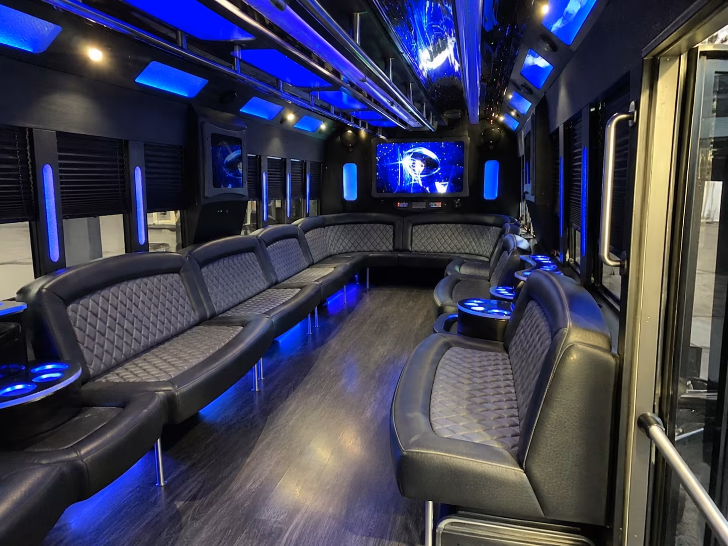 santa cruz 28 passenger party bus interior
