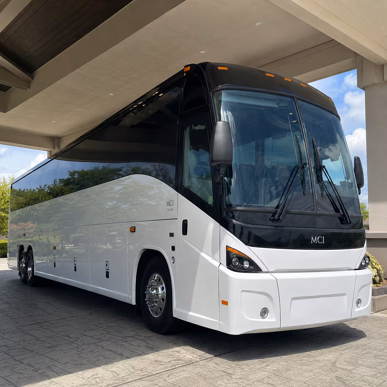 shuttle routes that connect to diridon station caltrain and silicon valley transit hubs